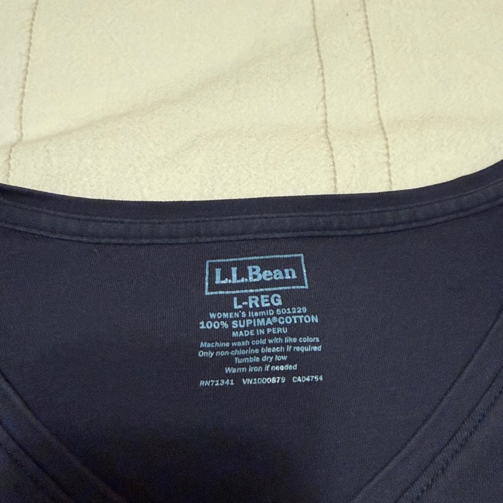 L.L. Bean Dark Blue V-Neck Short Sleeve Tee - Picture 3 of 4